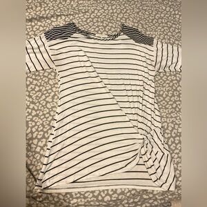 Retrology women’s top, Excellent condition, can untie the bottom, large, flowy